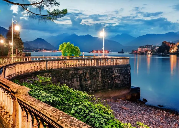 Your Dream On Maggiore: Historic House E Private Jacuzzi