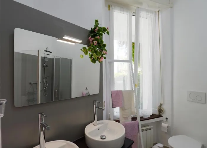 بيت للعطل Your Dream On Maggiore: Historic House E Private Jacuzzi