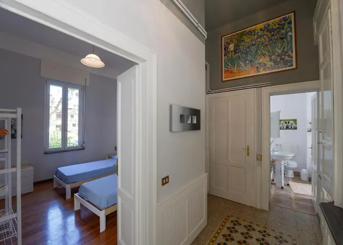 Your Dream On Maggiore: Historic House E Private Jacuzzi بيت للعطل *